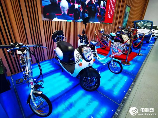 電動(dòng)自行車“新國(guó)標(biāo)”9月1日起實(shí)施 雅迪愛瑪臺(tái)鈴綠源已獲新版標(biāo)準(zhǔn)CCC證書