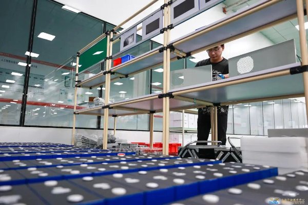 10億！甘肅張掖易事特儲能裝備制造項(xiàng)目二期9月中旬試產(chǎn)