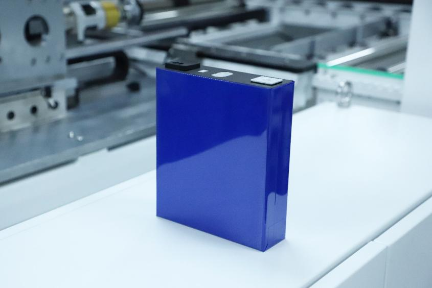 全球動(dòng)力（儲(chǔ)能）電池行業(yè)規(guī)劃產(chǎn)能近7TWh 今年產(chǎn)能利用率僅46%