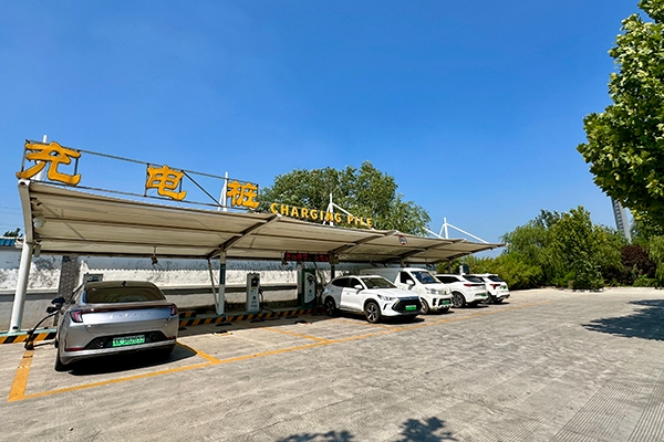 1-9月我國充電基礎(chǔ)設(shè)施增量超243萬臺(tái) 換電運(yùn)營商持續(xù)增加