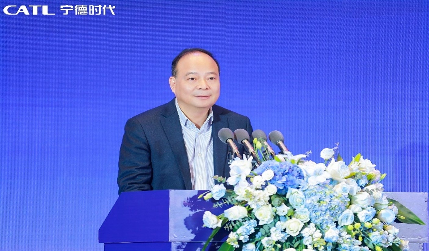 曾毓群：固態(tài)電池距離變成商品還很遠(yuǎn) 寧德時(shí)代加大投入