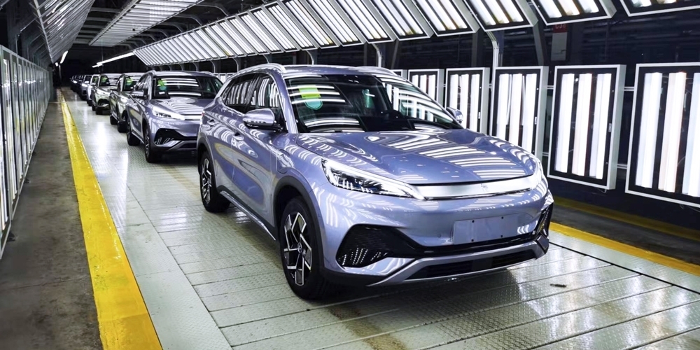 這一目標提前11年實現(xiàn)！數(shù)說新能源汽車這10年