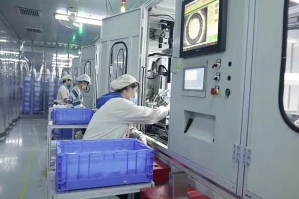 又一固態(tài)電池中試線投產(chǎn) 國(guó)資及衛(wèi)藍(lán)新能源等共同持股