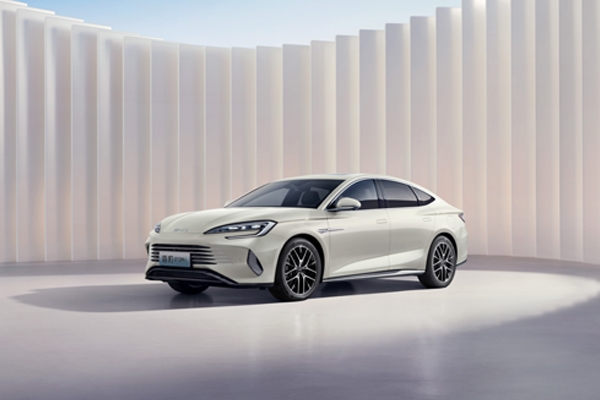 比亞迪2025款海豹售17.58萬(wàn)起！海豹07DM-i售13.98萬(wàn)起！