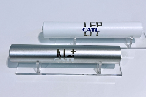 中企市占率突破65%！全球動(dòng)力電池TOP10公司裝車量與業(yè)績(jī)大比拼