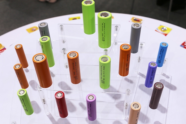 半數(shù)虧損！1家扭虧！38家鋰電領(lǐng)域上市公司2024年業(yè)績(jī)搶先看