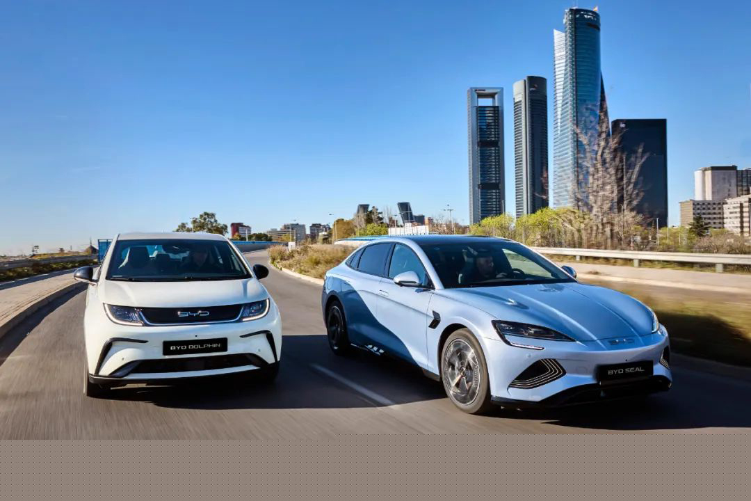 比亞迪海豚海豹雙車亮相歐洲 比亞迪海豚海豹雙車亮相歐洲