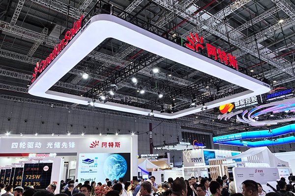 阿特斯前三季度大型儲能出貨5.8GWh 儲能電芯價格預(yù)計長期趨穩(wěn)