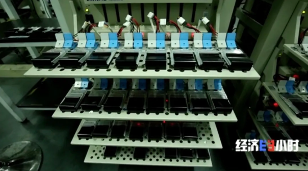 整車續(xù)航里程翻倍 公交車8分鐘充電超60% 你的電池該換了？