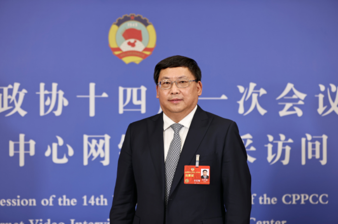 全國(guó)政協(xié)委員，中國(guó)誠(chéng)通控股集團(tuán)有限公司黨委書(shū)記、董事長(zhǎng)朱碧新