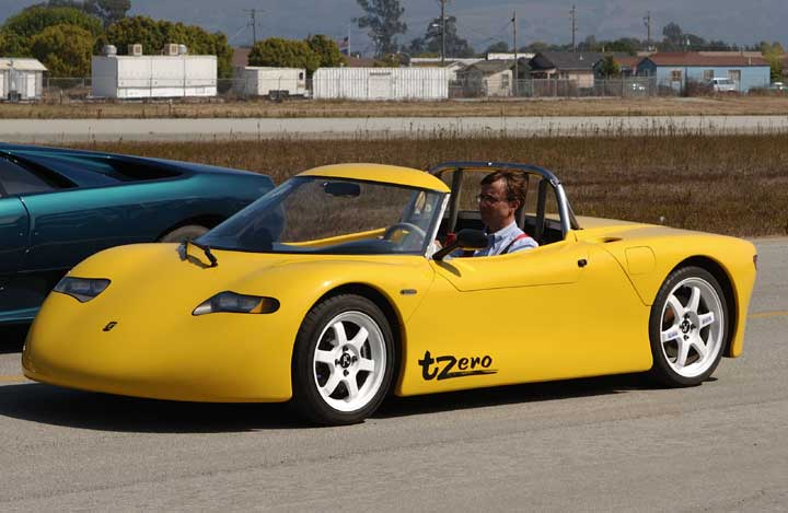 硅谷早期明星電動車T-zero，最早驗(yàn)證了數(shù)千塊18650電池用于長續(xù)航純電車的可行性