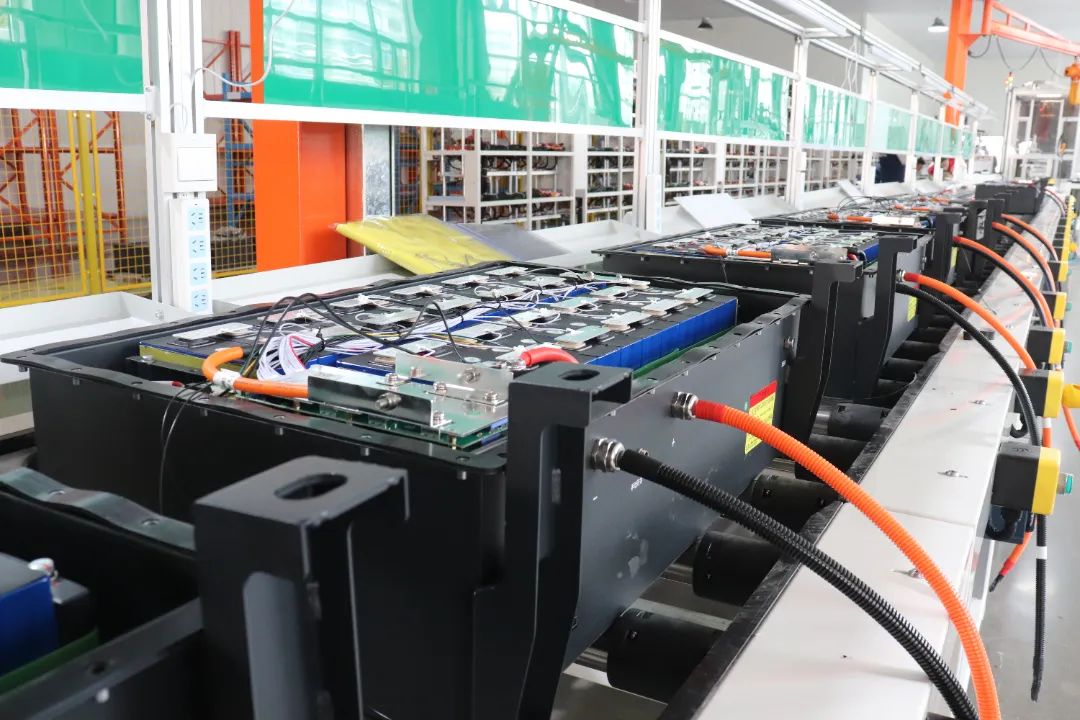 采用蜂巢能源電芯！日照鴻蒙PACK鋰電池工廠調(diào)試運(yùn)行