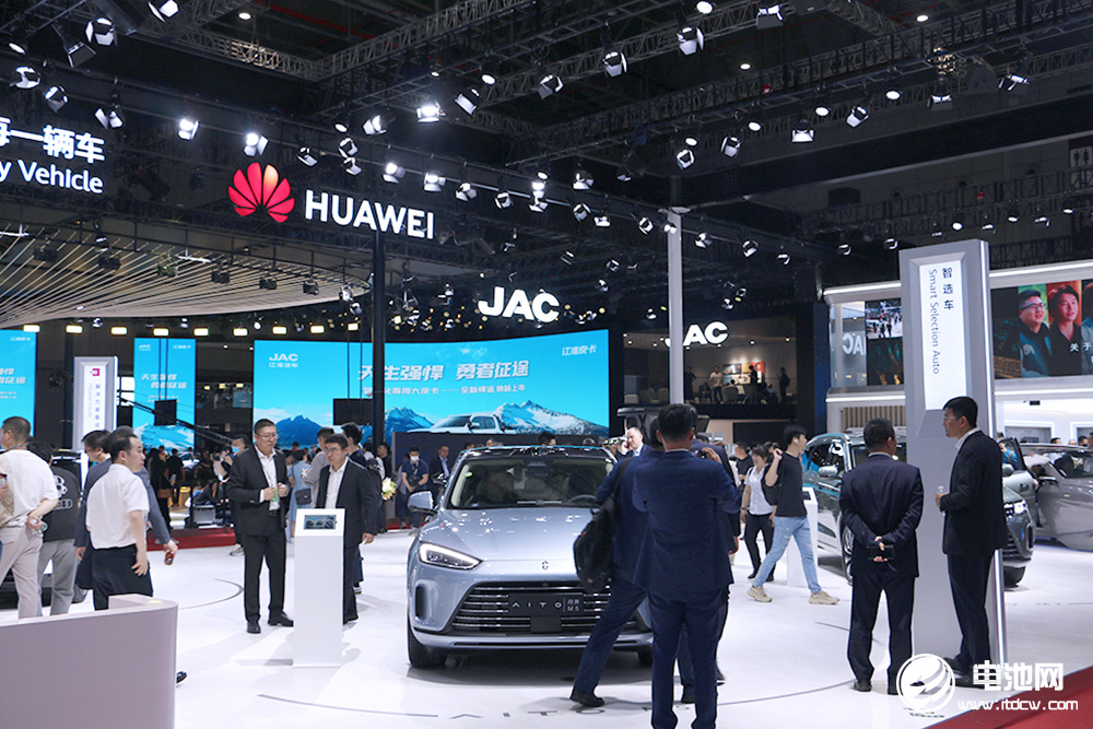 上海放大招！新能源乘用車補貼標準提高至2萬元