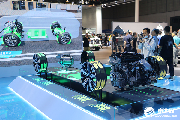 美國(guó)確定對(duì)中國(guó)產(chǎn)品加征關(guān)稅 電動(dòng)汽車關(guān)稅提高100%