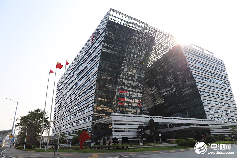 中國電池新能源產(chǎn)業(yè)鏈調(diào)研采訪團一行參觀考察廈門象嶼